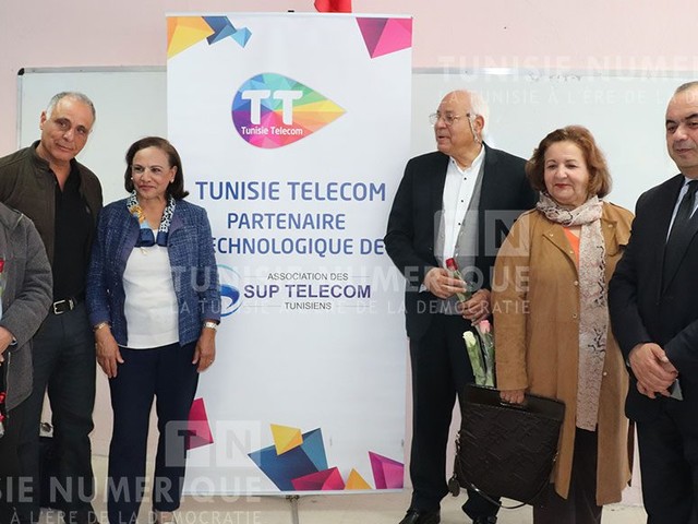 Tunisie Telecom et Sup Télécoms inaugurent une salle informatique au lycée Abou El kacem Chebbi à la cité Tadhamon